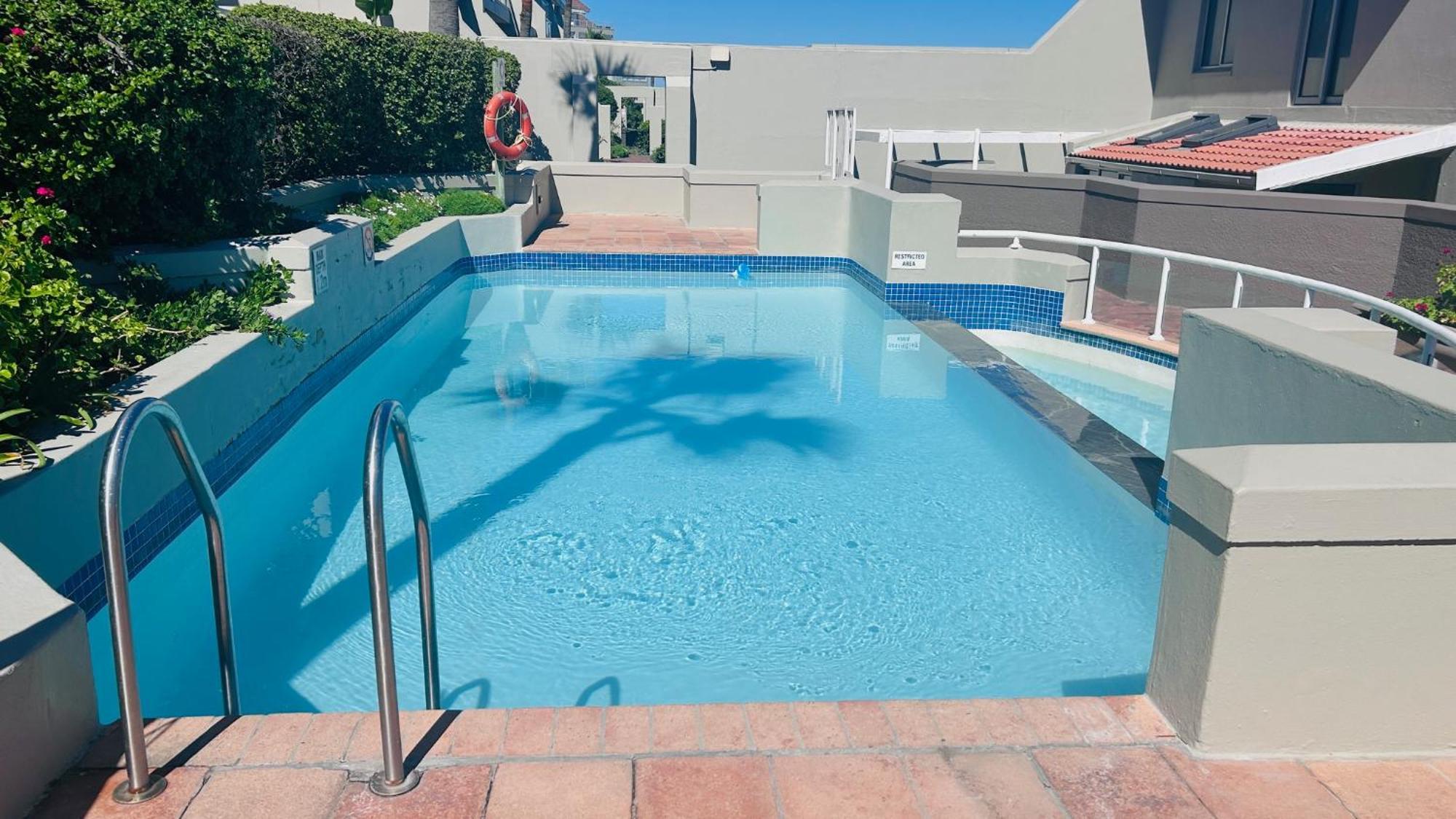 Dolphin Beach Penthouse Apartment Cape Town