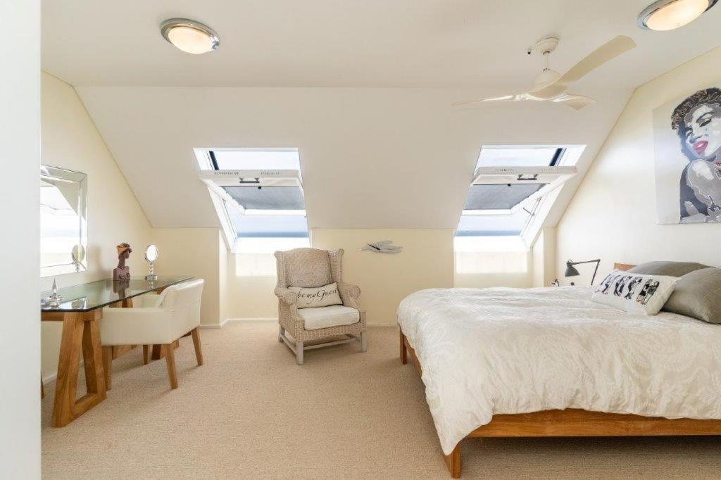 Dolphin Beach Penthouse *