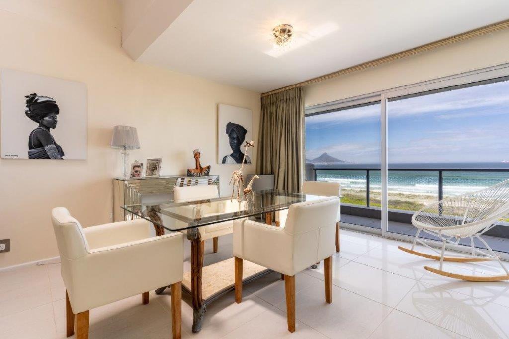 Dolphin Beach Penthouse Cape Town