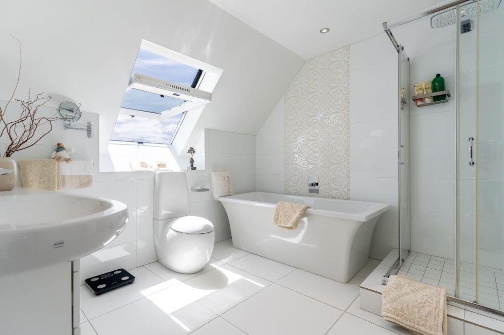 Dolphin Beach Penthouse Cape Town